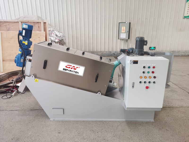 20211116 sludge screw press