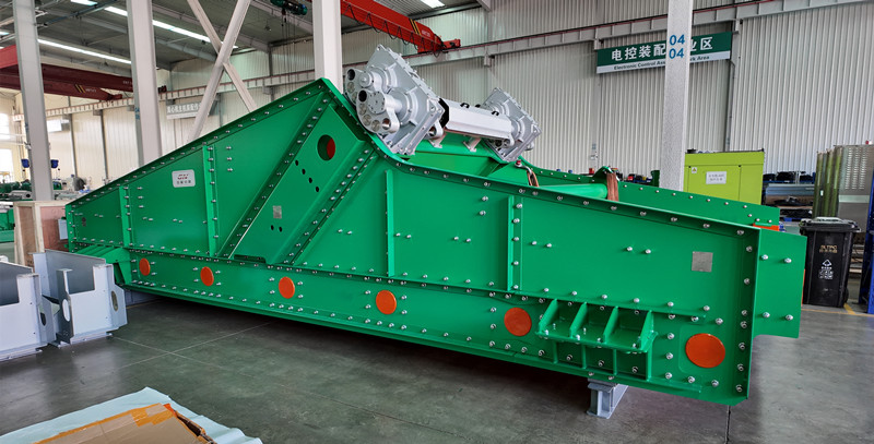202618 Iron Ore Classification Vibrating Screen